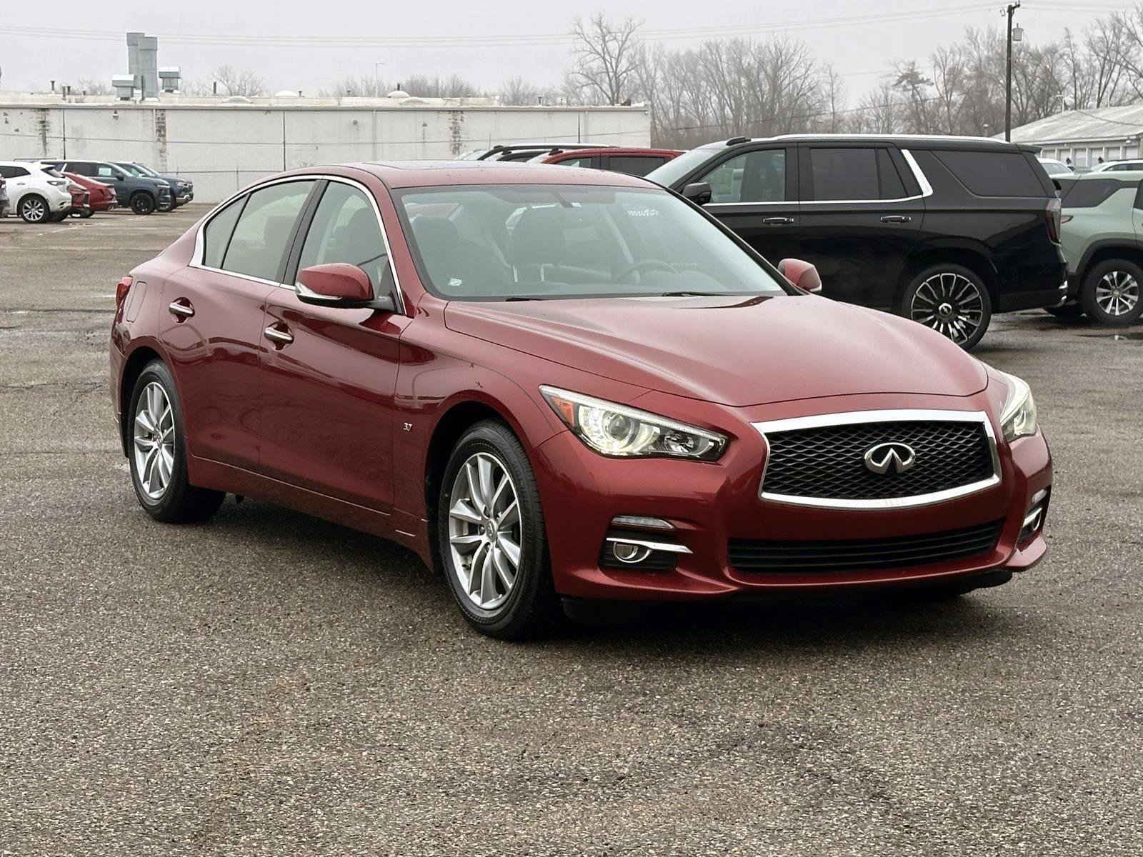 Used 2015 INFINITI Q50 Premium image 6