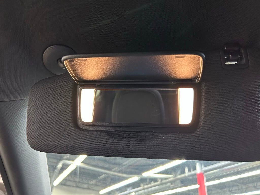 Used 2025 Chevrolet Equinox LT AWD/4WD image 29