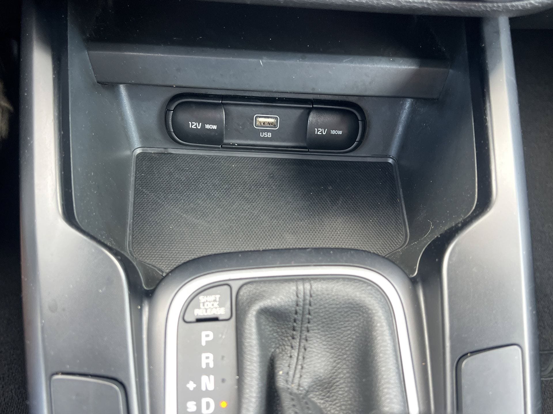 Used 2024 Kia Soul LX w/ Option Group 015 FWD image 6