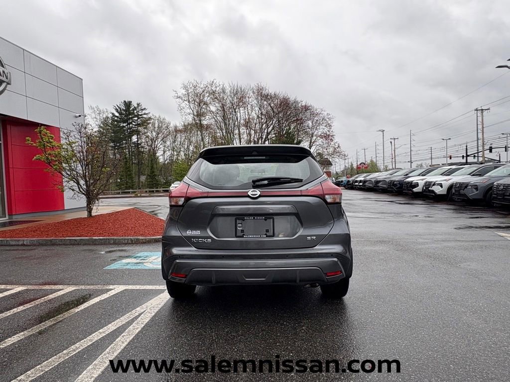 Used 2021 Nissan Kicks SR FWD image 18