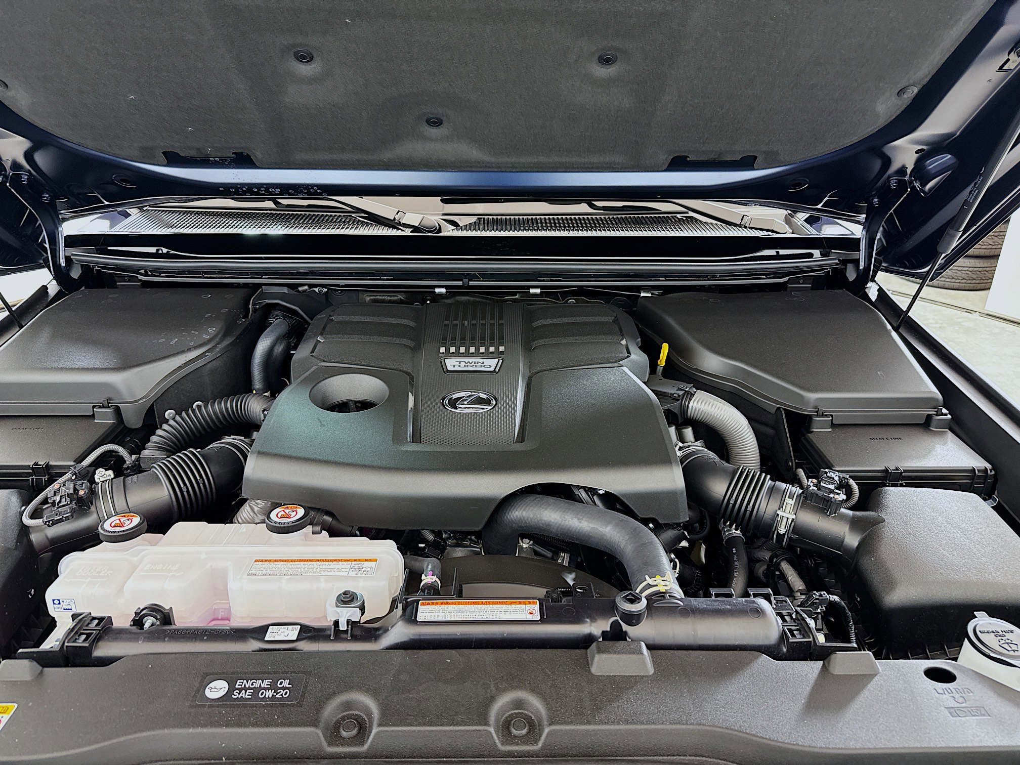 Certified 2025 Lexus GX 550 w/ Accessory Package (2T) image 29