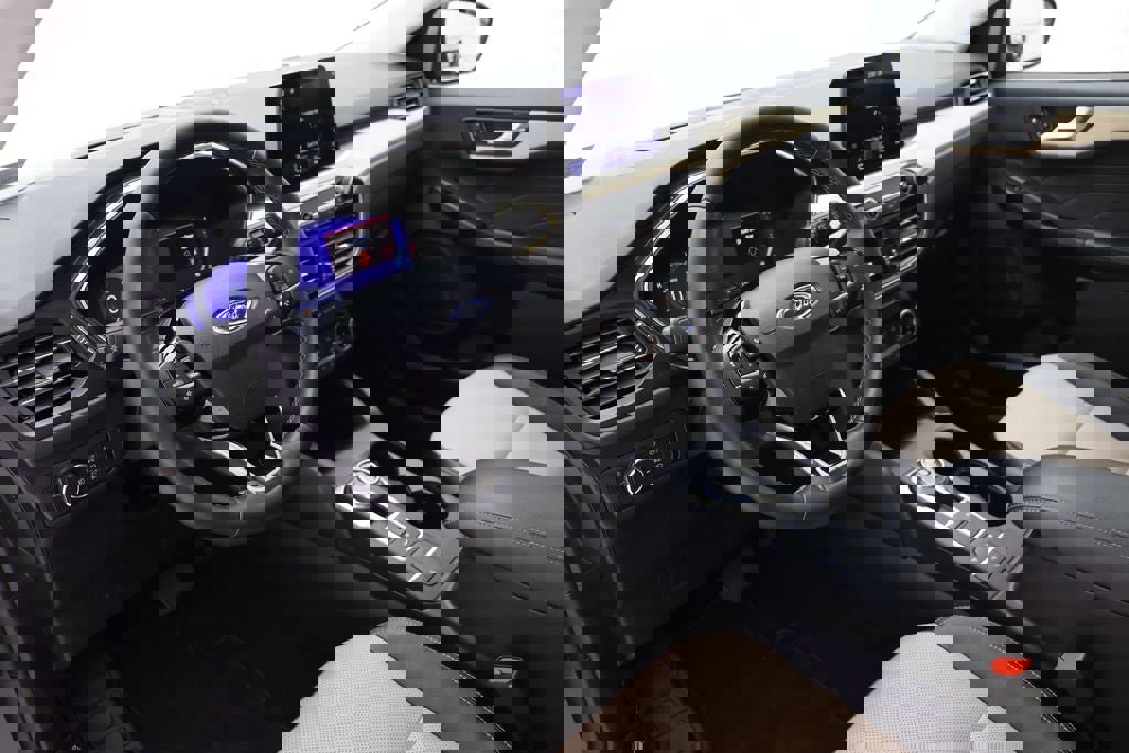 Used 2022 Ford Escape Titanium w/ Titanium Elite Package image 14