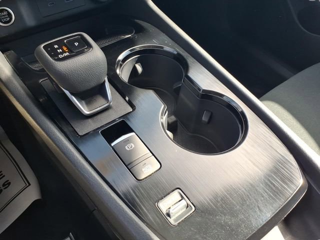 Used 2023 Nissan Rogue S image 24