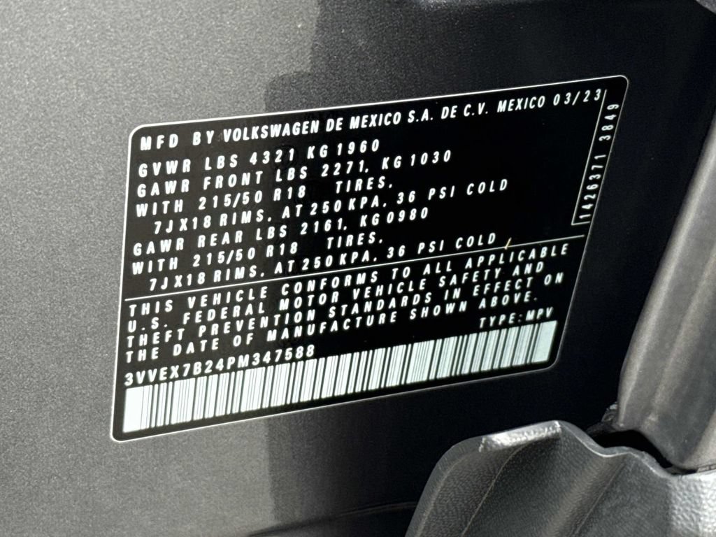 Used 2023 Volkswagen Taos SE w/ Panoramic Sunroof Package FWD image 26