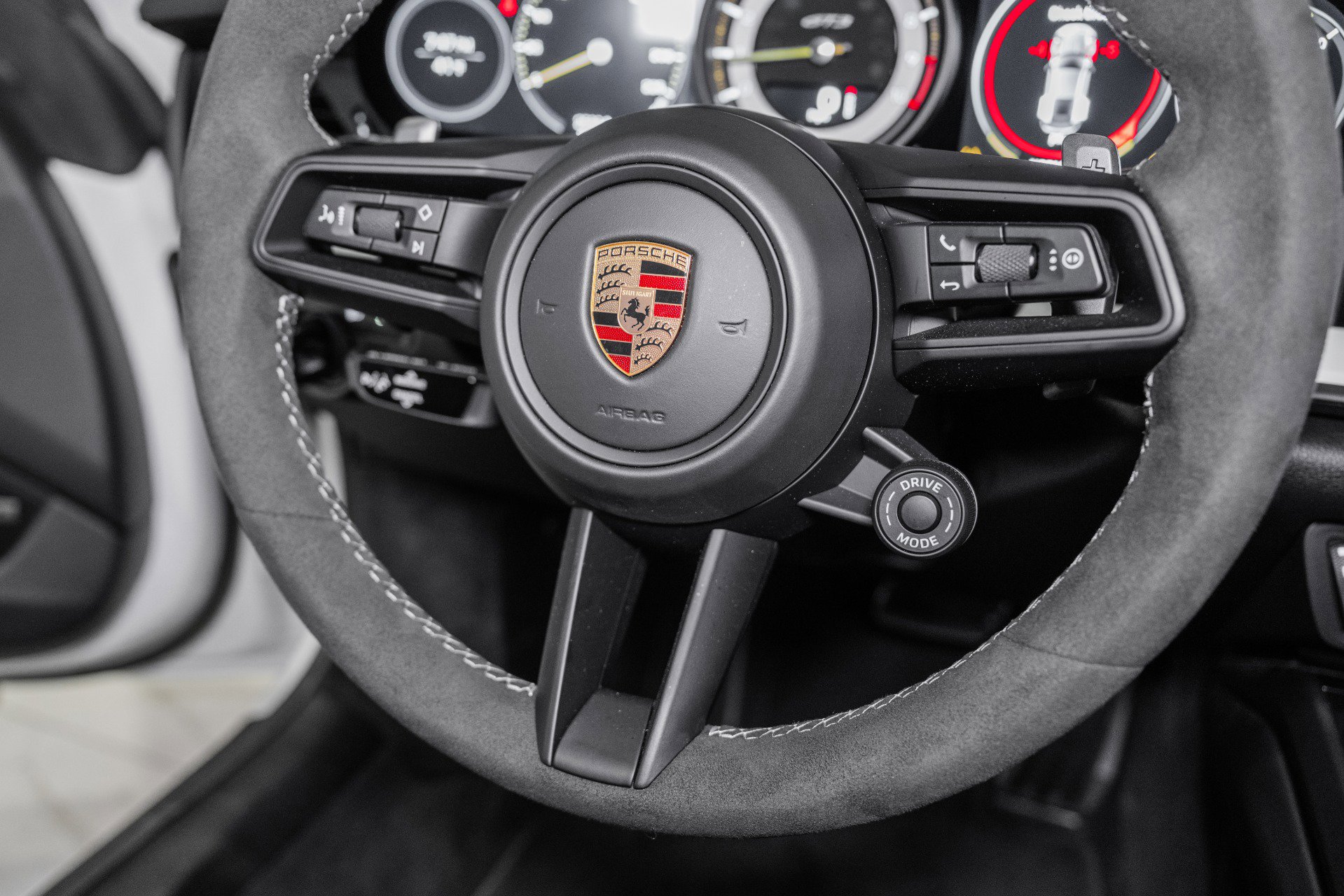 Used 2022 Porsche 911 GT3 image 43