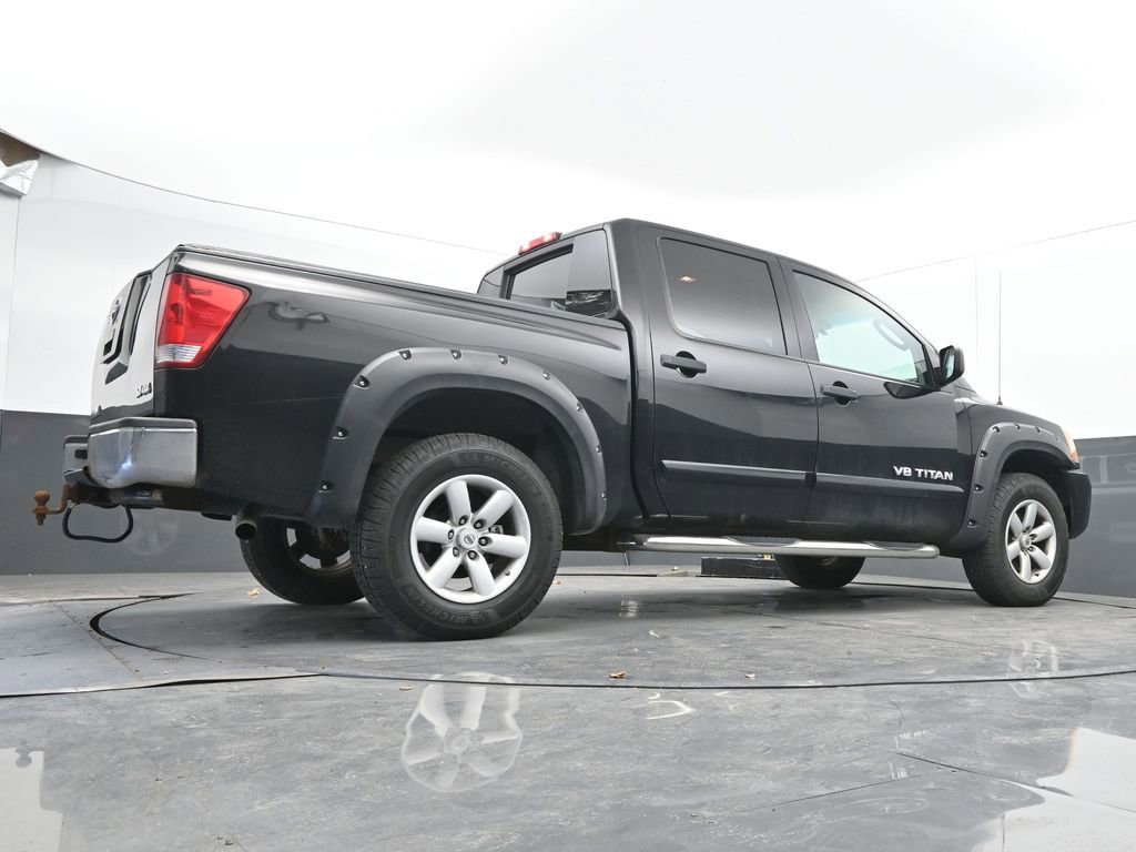 Used 2011 Nissan Titan SV AWD/4WD image 29