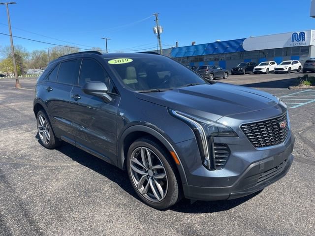 Used 2019 Cadillac XT4 Sport w/ Driver Awareness Package FWD image 7