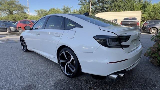 Used 2018 Honda Accord Sport image 5
