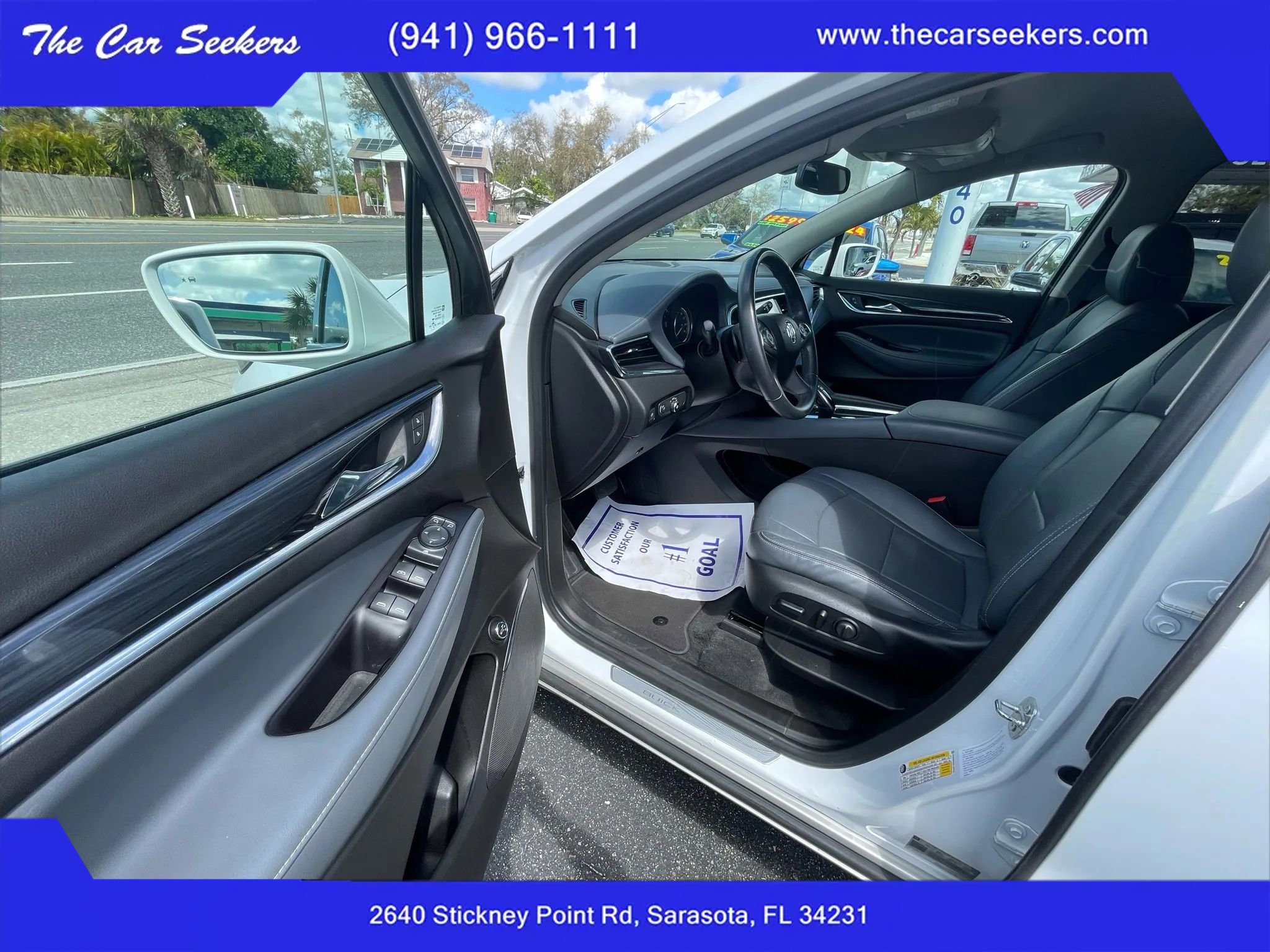 Used 2020 Buick Enclave Essence image 7