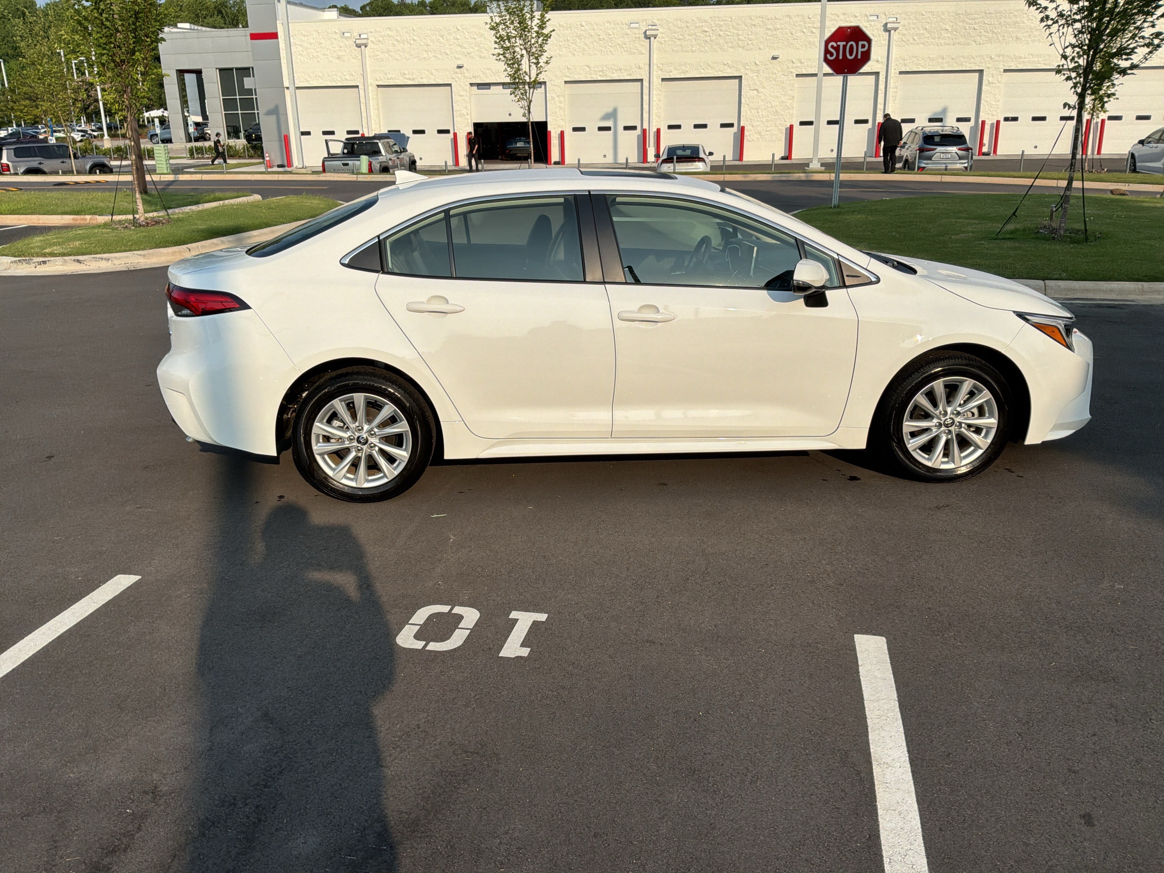 Used 2023 Toyota Corolla XLE FWD image 11