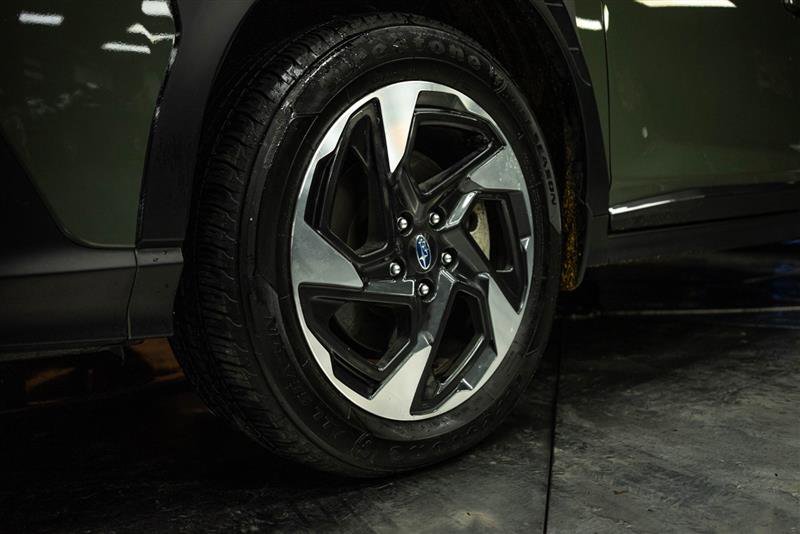 Used 2024 Subaru Crosstrek 2.5i Limited AWD/4WD image 3