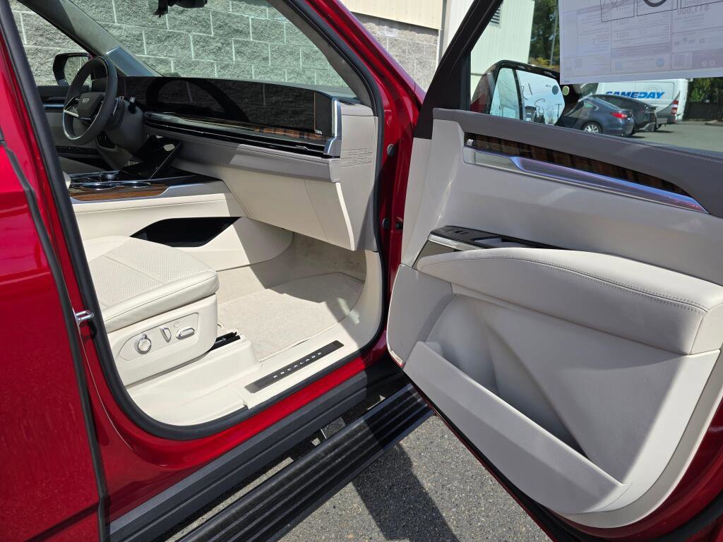 New 2026 Cadillac Escalade Platinum Luxury image 21