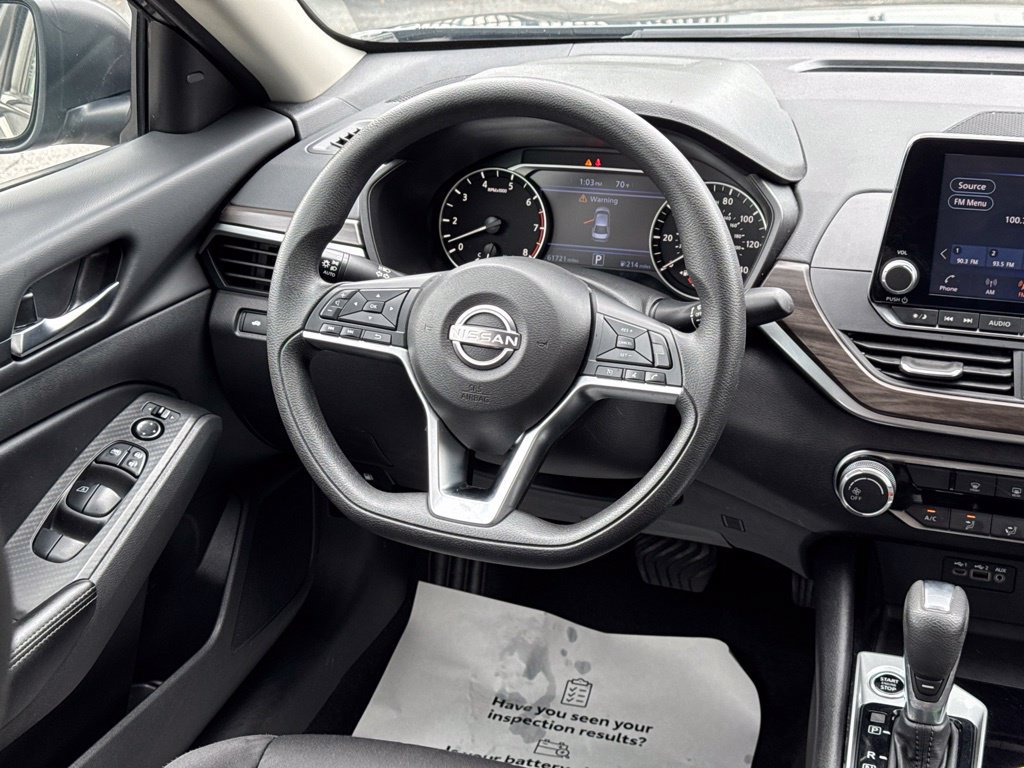 Used 2024 Nissan Altima 2.5 SV FWD image 18