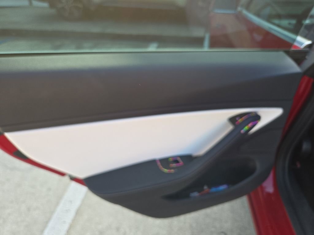 Used 2020 Tesla Model 3 Standard Range Plus RWD image 4