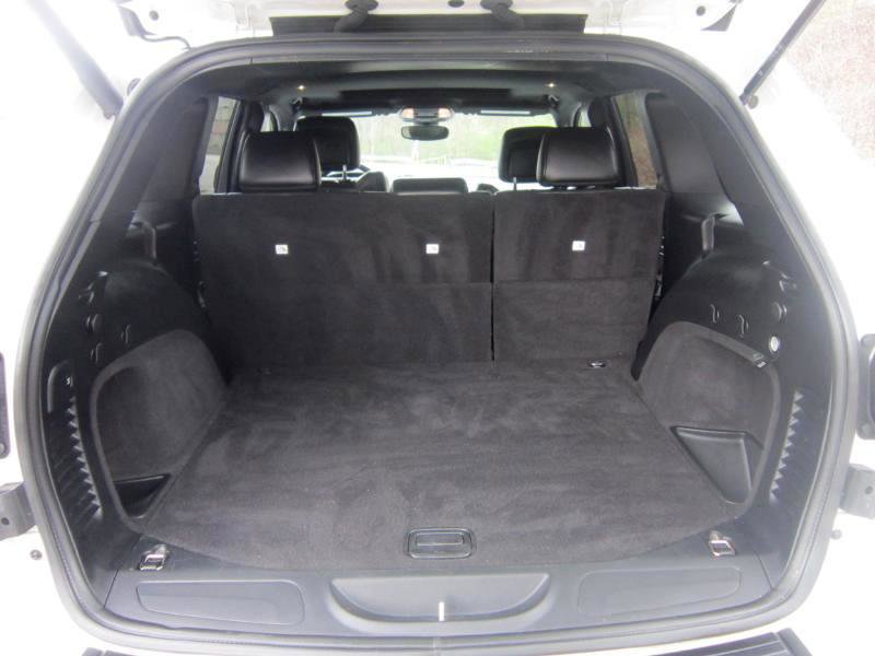 Used 2020 Jeep Grand Cherokee Altitude image 28