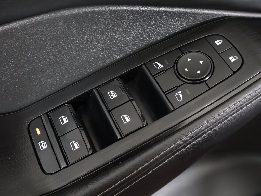 Used 2023 Nissan Rogue SV w/ SV Premium B Package FWD image 40