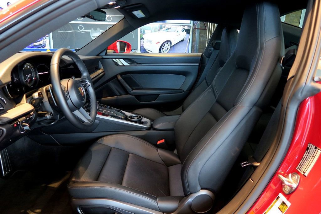 Used 2021 Porsche 911 Carrera 4 image 15