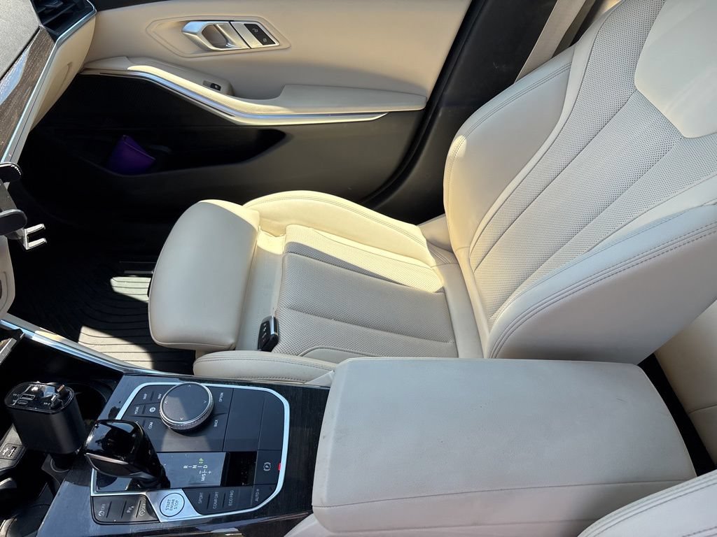 Used 2022 BMW 330i Sedan w/ Driving Assistance Package RWD image 14