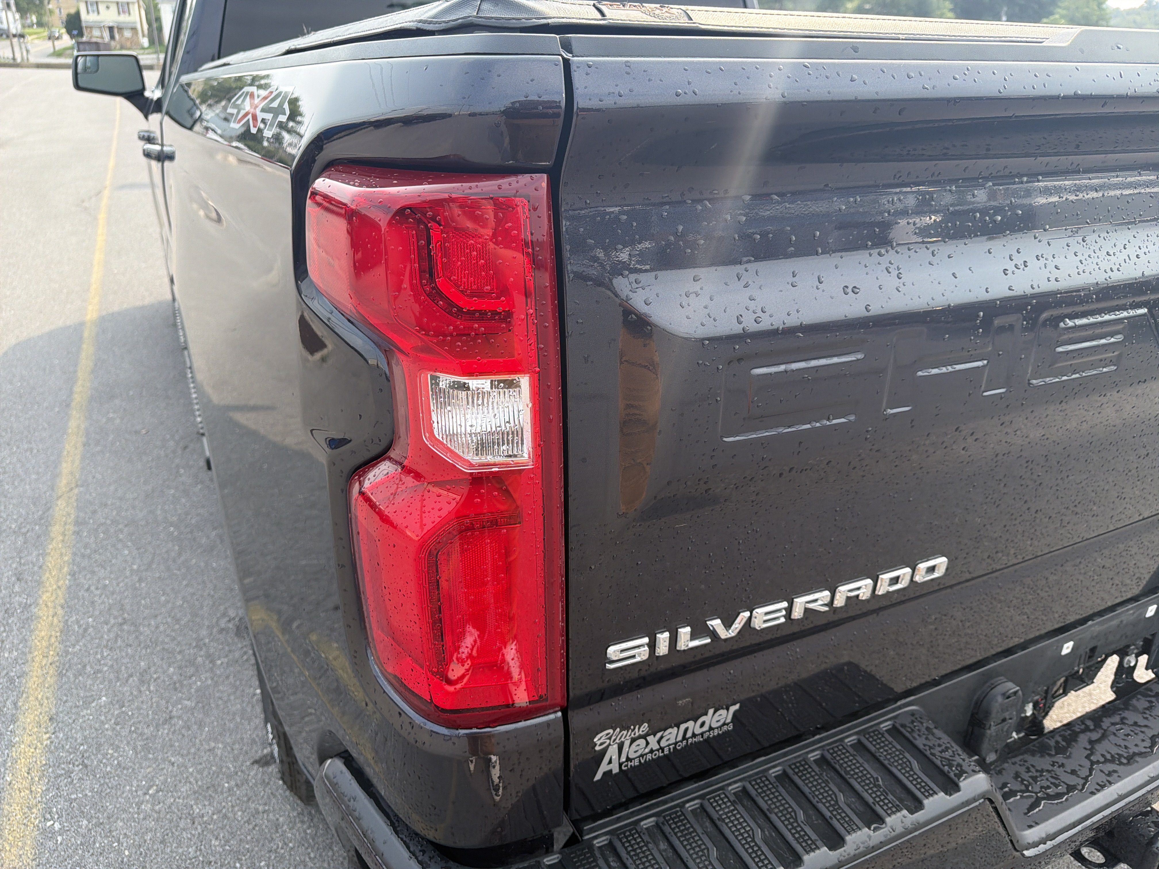 Used 2022 Chevrolet Silverado 1500 RST AWD/4WD image 15