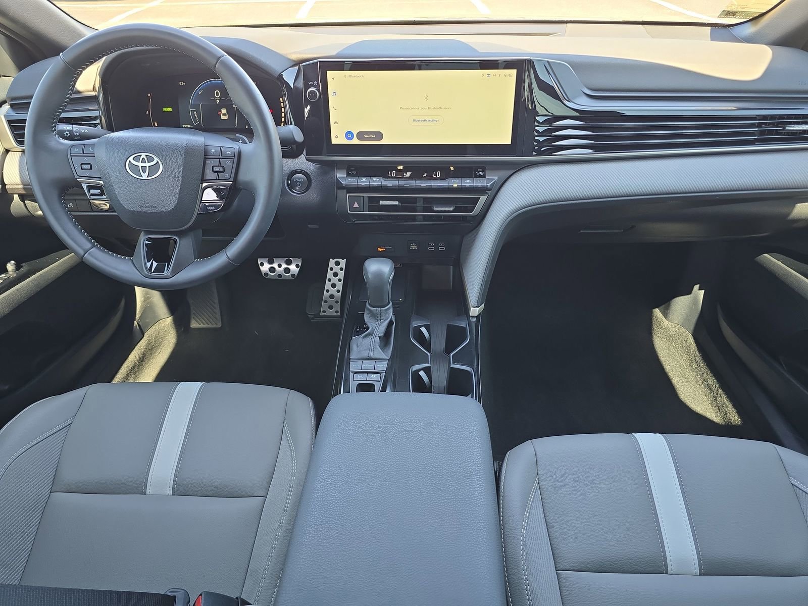 Used 2025 Toyota Camry SE w/ Multimedia Upgrade Package FWD image 9
