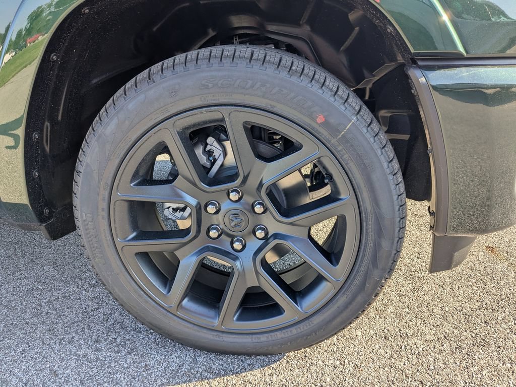 New 2027 RAM 1500 Laramie AWD/4WD image 4