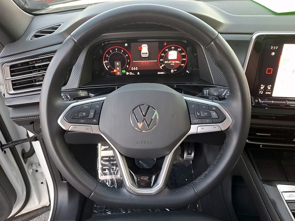 Used 2024 Volkswagen Atlas Cross Sport SEL R-Line AWD/4WD image 19