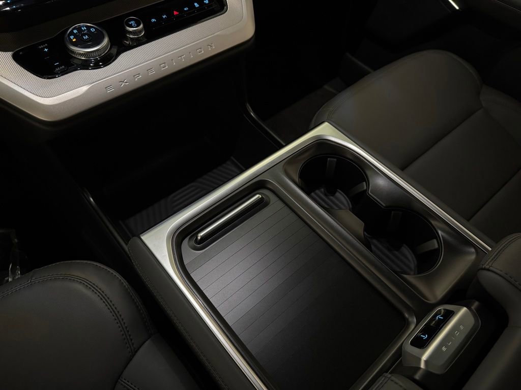 New 2026 Ford Expedition Max Active image 32