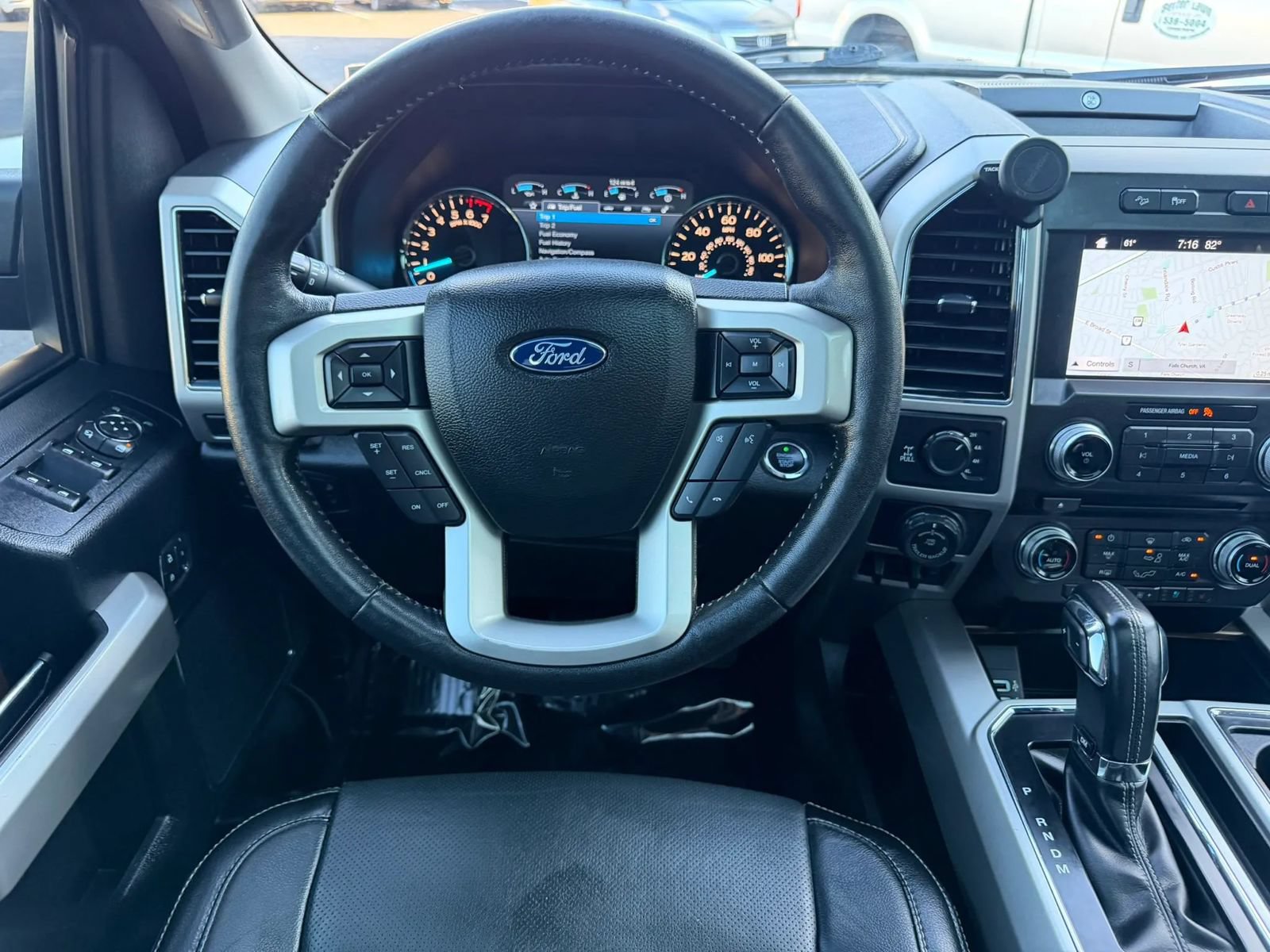 Used 2018 Ford F150 Lariat w/ Equipment Group 502A Luxury AWD/4WD image 37
