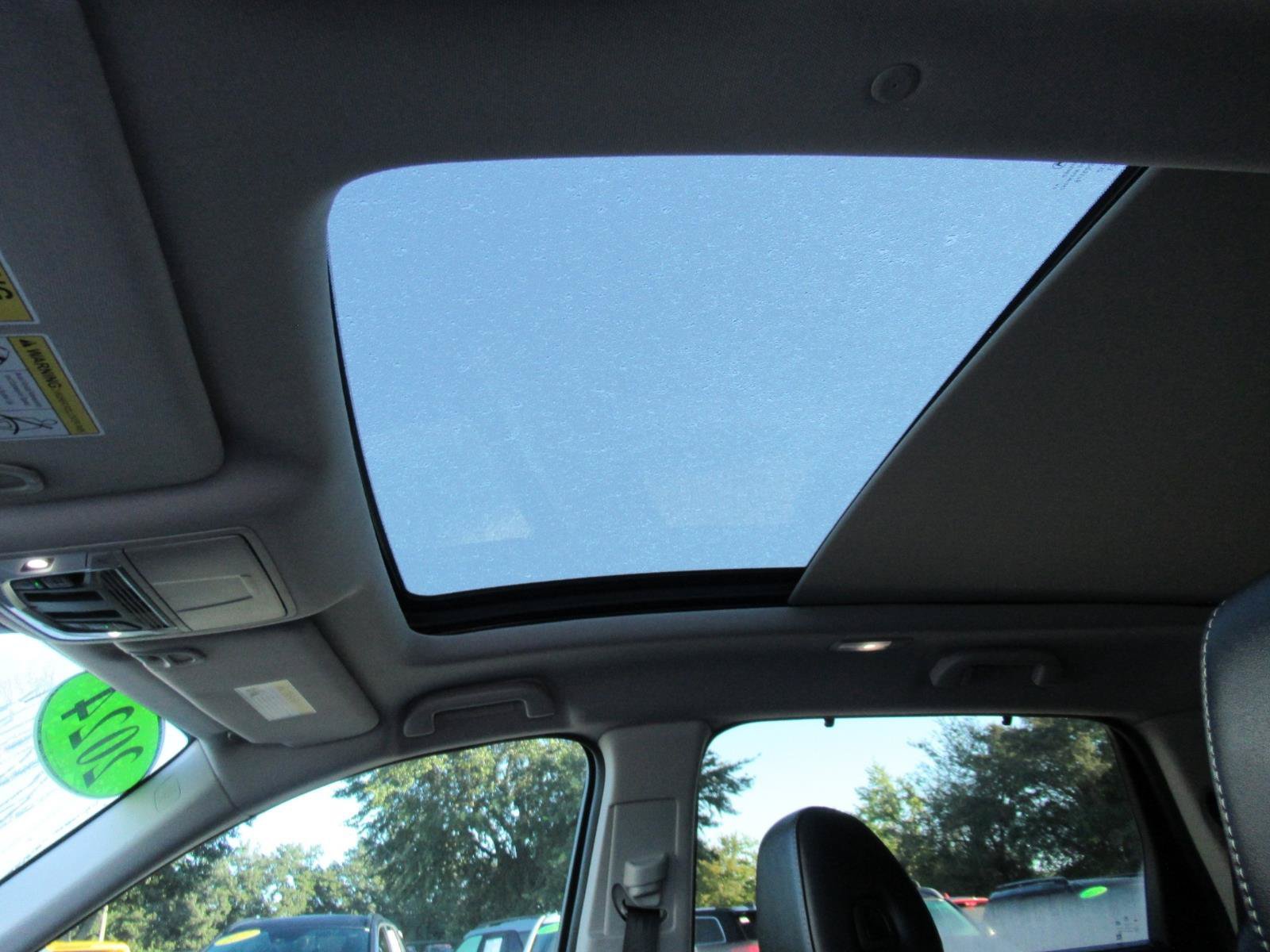 Used 2024 Acura MDX w/ Technology Package FWD image 17