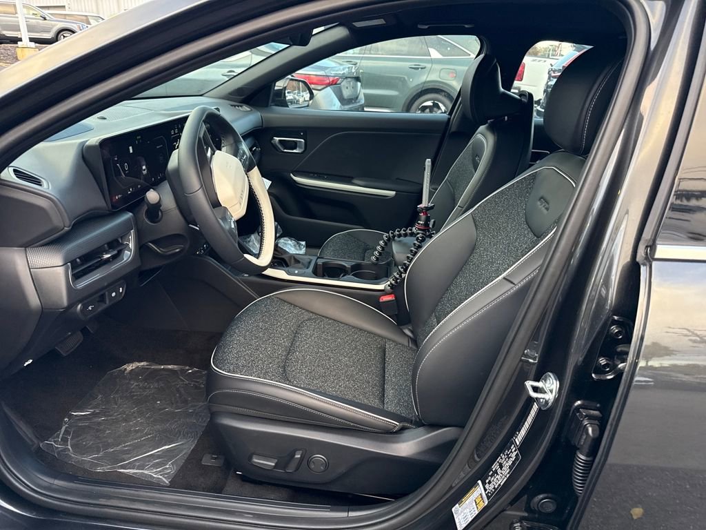 New 2025 Kia K4 GT-Line w/ GT-Line Sunroof Package image 36
