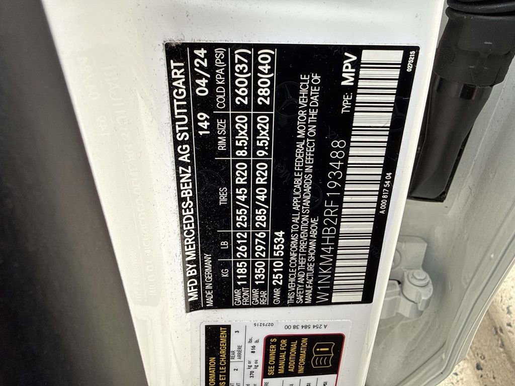 Used 2024 Mercedes-Benz GLC 300 4MATIC image 33