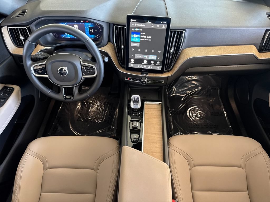 Certified 2026 Volvo XC60 B5 Plus AWD/4WD image 12