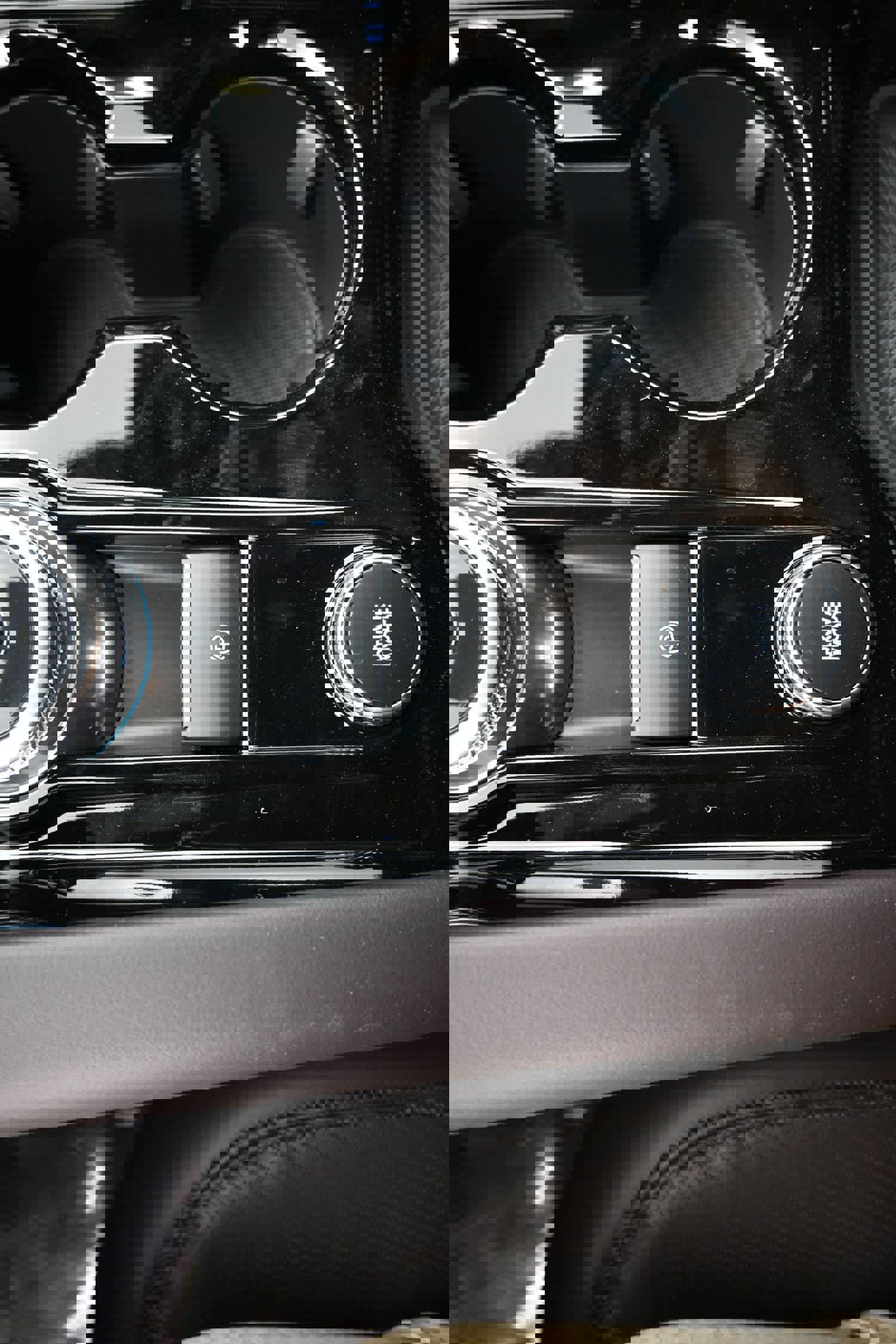 New 2026 Ford Explorer Platinum image 40