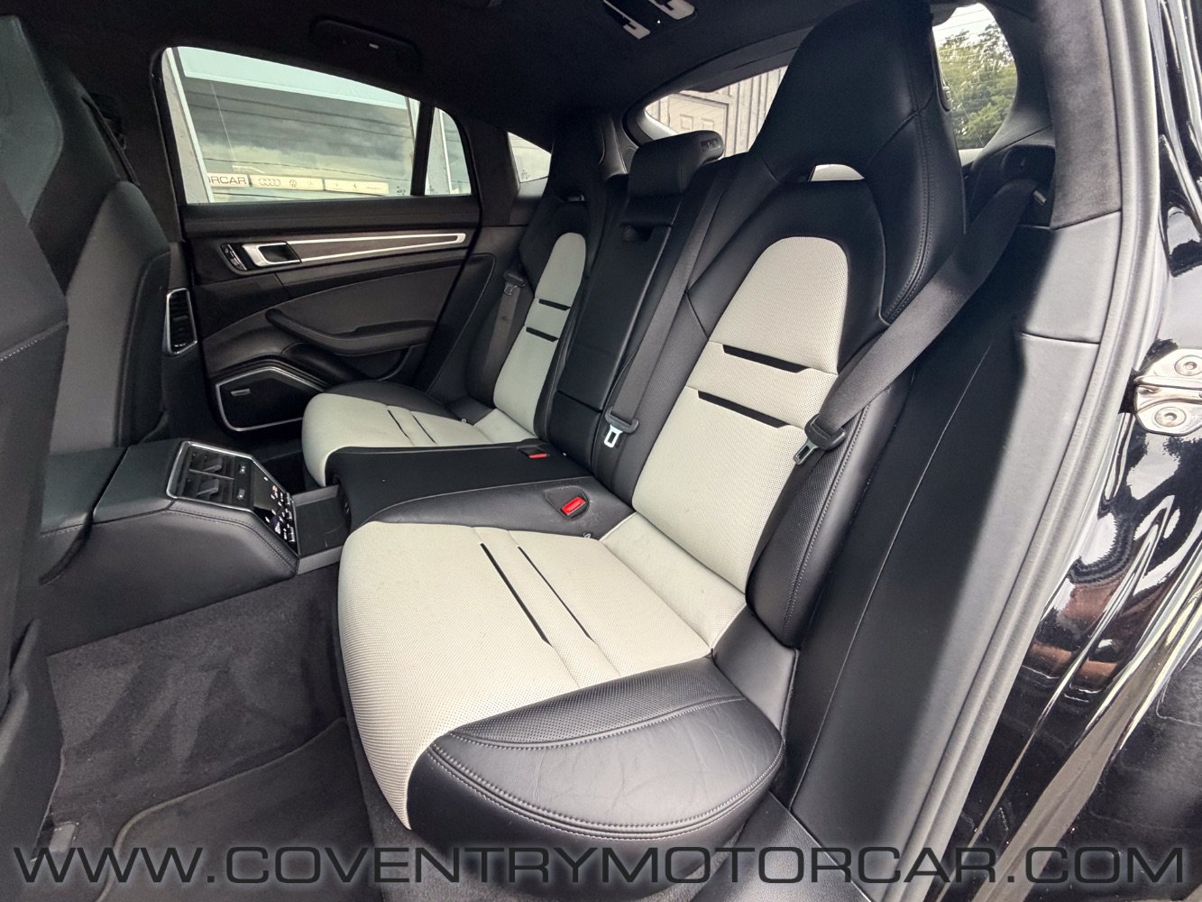 Used 2020 Porsche Panamera GTS AWD/4WD image 38