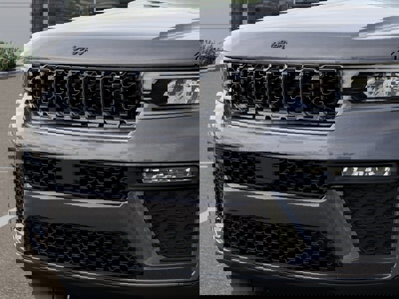 New 2026 Jeep Grand Cherokee Limited w/ Limited Altitude Package image 37