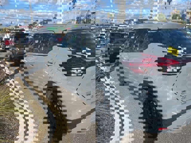 Used 2021 Nissan Kicks SV image 6