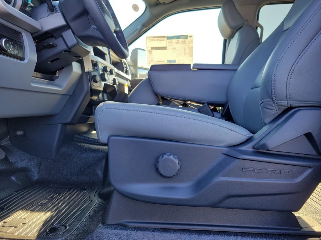 New 2026 Ford F450 XL AWD/4WD image 19