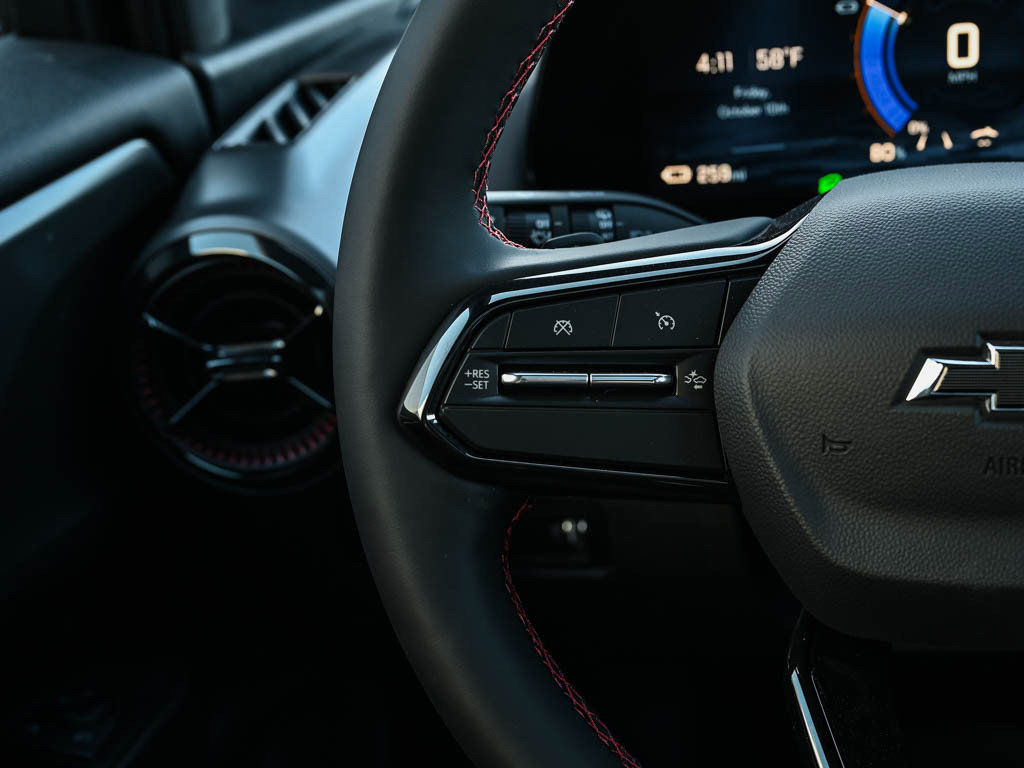 New 2025 Chevrolet Equinox EV RS image 20