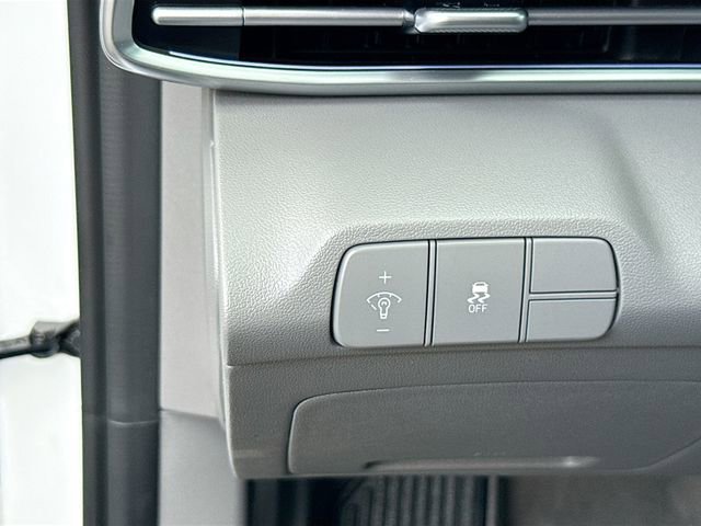 Used 2024 Hyundai Elantra SEL image 10