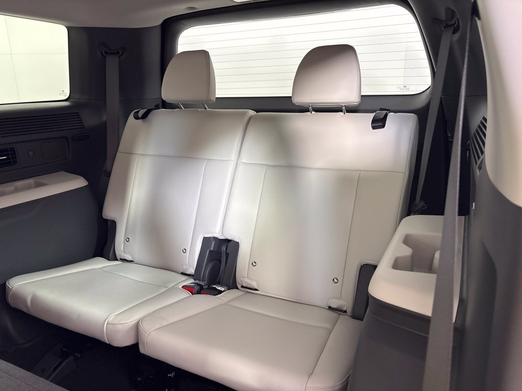 New 2027 Hyundai Santa Fe SEL FWD image 18