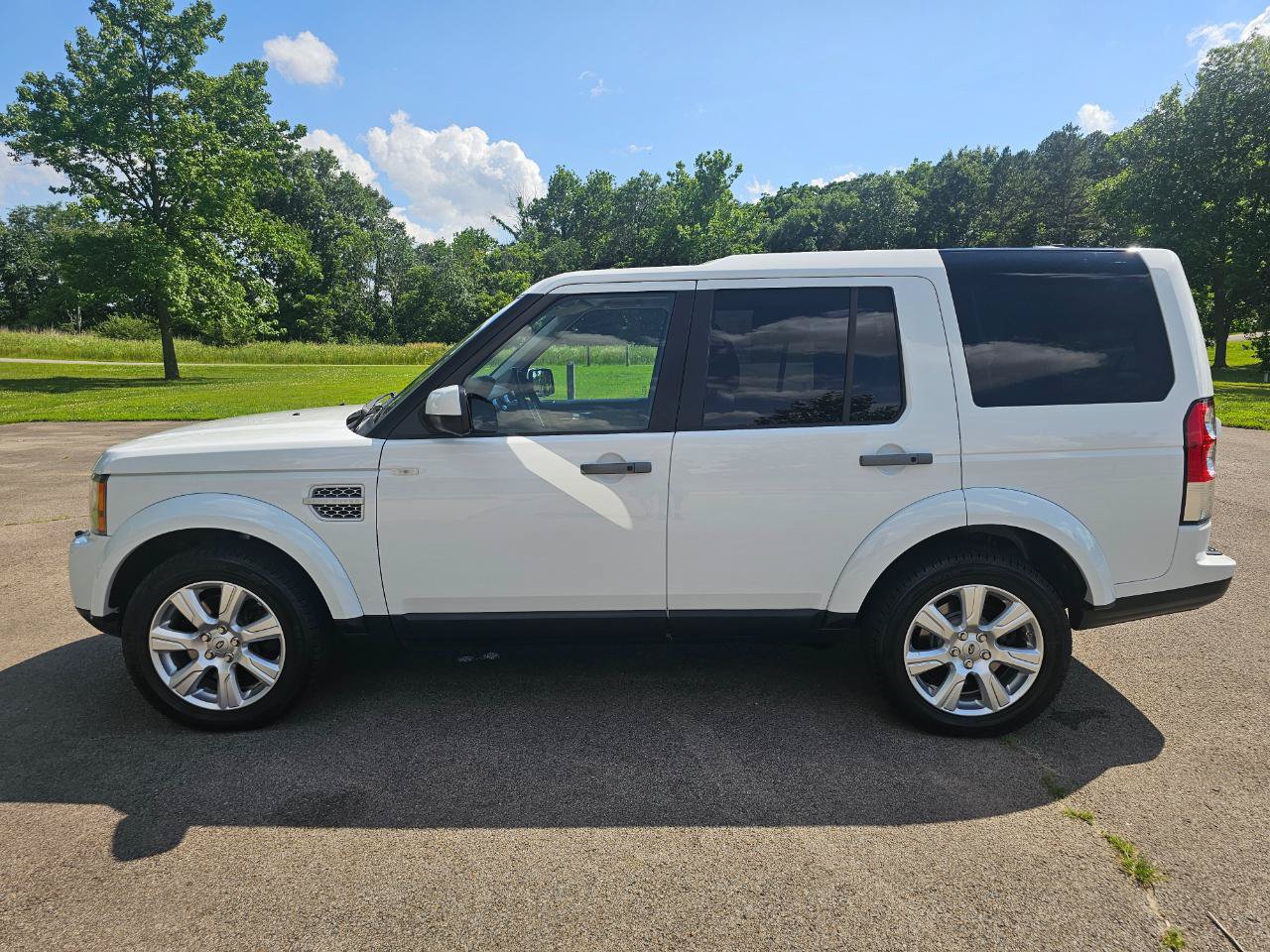 Used 2013 Land Rover LR4 HSE LUX AWD/4WD image 9