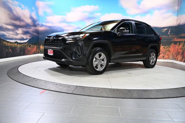 Used 2024 Toyota RAV4 XLE image 4