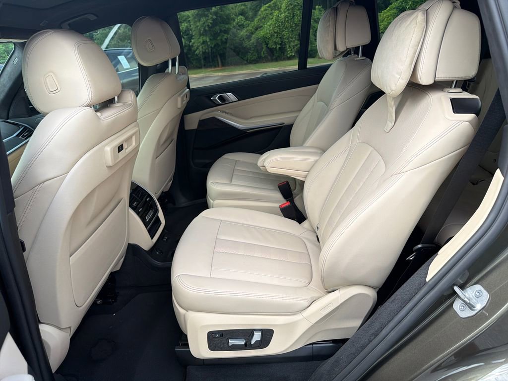 Used 2021 BMW X7 xDrive40i w/ Premium Package 2 AWD/4WD image 20