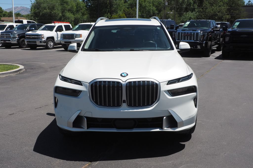 Used 2026 BMW X7 xDrive40i AWD/4WD image 2