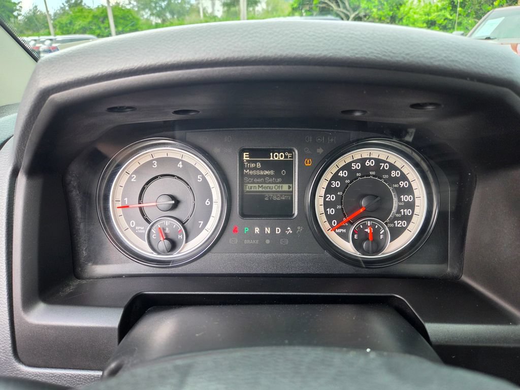 Used 2018 RAM 1500 Express RWD image 23