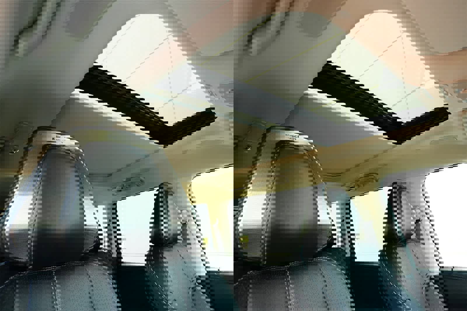 New 2025 INFINITI QX80 Sensory image 24