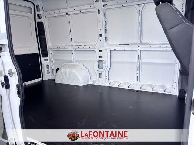 Used 2025 RAM ProMaster 2500 w/ Convenience Group image 24
