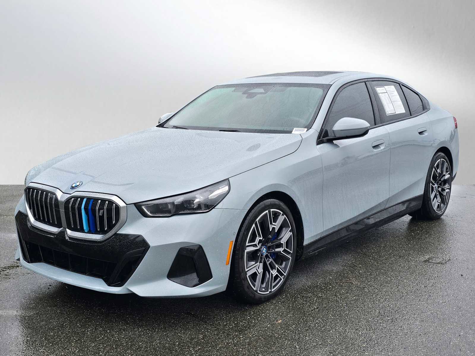 Used 2025 BMW i5 eDrive40i w/ M Sport Package image 7