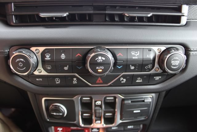 New 2027 Jeep Wrangler Unlimited Rubicon AWD/4WD image 29
