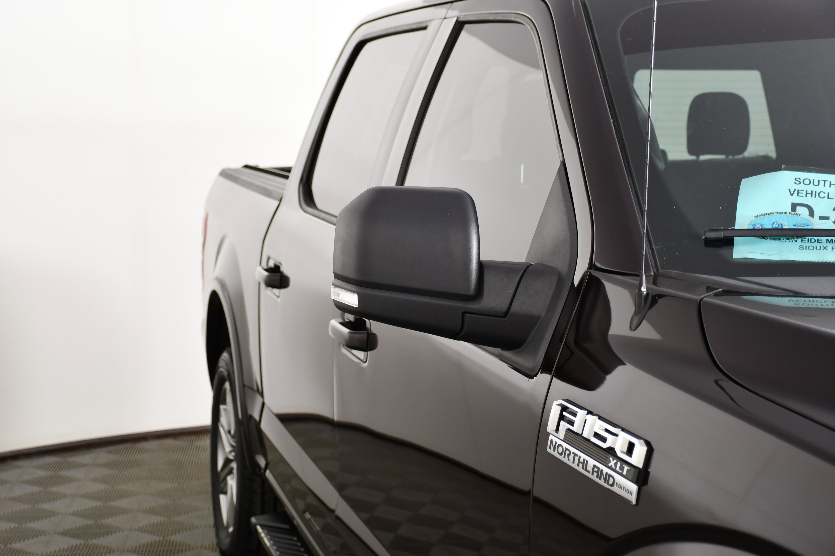 Used 2018 Ford F150 XLT w/ Equipment Group 302A Luxury AWD/4WD image 14